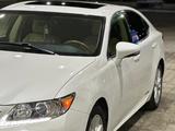 Lexus ES 300h 2015 годаүшін11 500 000 тг. в Усть-Каменогорск – фото 3