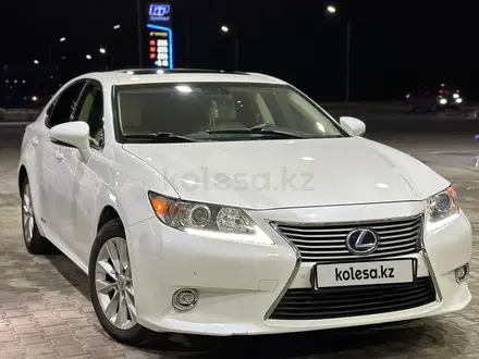 Lexus ES 300h 2015 года за 11 800 000 тг. в Усть-Каменогорск – фото 28