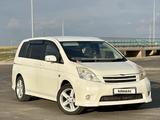 Toyota Isis 2011 годаүшін3 000 000 тг. в Уральск – фото 2