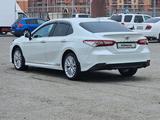 Toyota Camry 2019 года за 13 300 000 тг. в Актау – фото 4