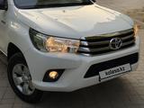 Toyota Hilux 2017 года за 13 700 000 тг. в Актобе – фото 3