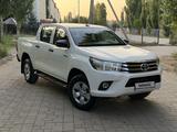 Toyota Hilux 2017 года за 13 700 000 тг. в Актобе