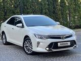 Toyota Camry 2017 годаfor13 800 000 тг. в Алматы – фото 2