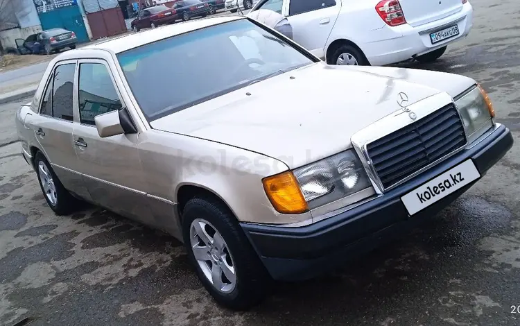 Mercedes-Benz E 200 1990 годаfor1 000 000 тг. в Тараз