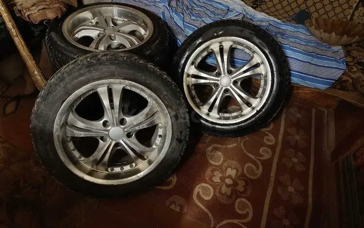 Диски разноширокие с резиной за 250 000 тг. в Петропавловск