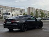 Toyota Camry 2019 года за 10 999 999 тг. в Астана – фото 2
