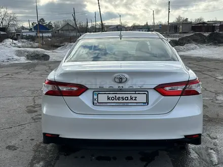 Toyota Camry 2021 года за 13 900 000 тг. в Астана – фото 12