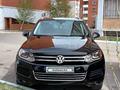 Volkswagen Touareg 2013 годаfor11 000 000 тг. в Костанай