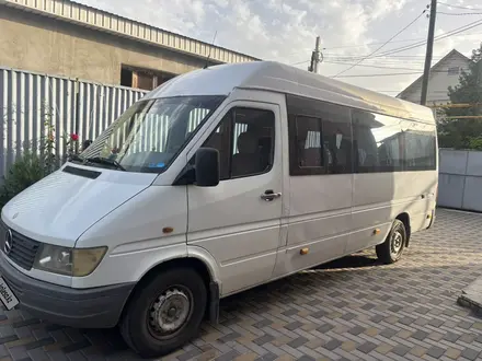 Mercedes-Benz Sprinter 1998 года за 4 300 000 тг. в Алматы – фото 2