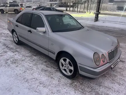 Mercedes-Benz E 200 1996 года за 2 400 000 тг. в Астана – фото 7