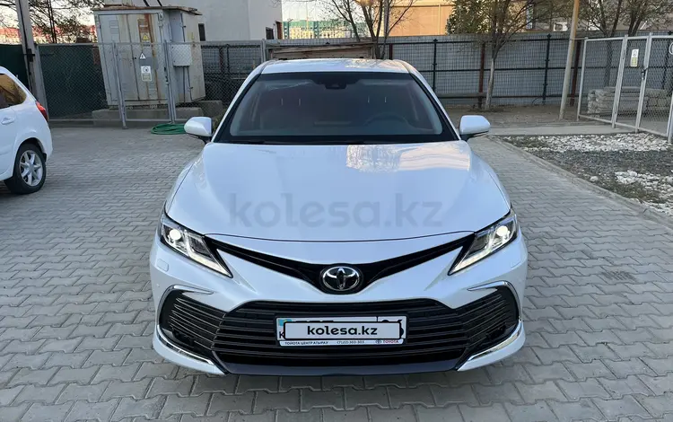 Toyota Camry 2023 годаfor18 999 990 тг. в Атырау