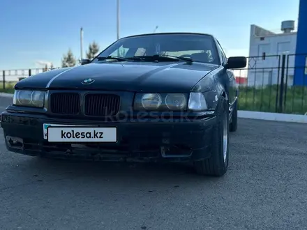 BMW 320 1992 года за 1 000 000 тг. в Абай (Абайский р-н) – фото 3