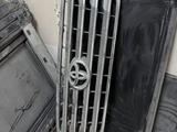 Решётка радиатора Toyota Land Cruiser 200 (2008 2012) оригинал за 20 000 тг. в Алматы