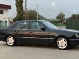 Mercedes-Benz E 320 1998 годаүшін2 900 000 тг. в Жетысай
