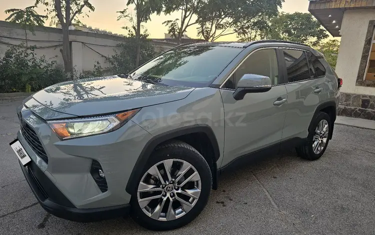 Toyota RAV4 2020 года за 11 800 000 тг. в Актау