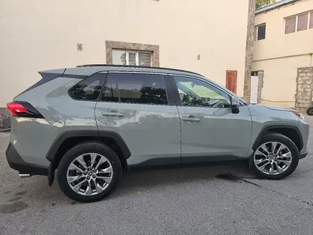 Toyota RAV4 2020 года за 11 800 000 тг. в Актау – фото 3