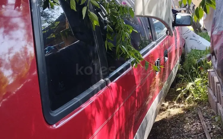 Mitsubishi Space Runner 1993 года за 500 000 тг. в Алматы