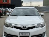 Toyota Camry 2013 годаүшін4 200 000 тг. в Актобе – фото 2