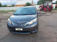 Toyota Sienna, 2013