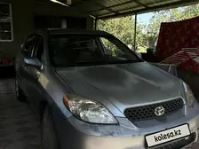Toyota Matrix, 2004
