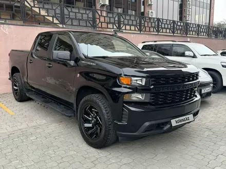 Chevrolet Silverado 2021 года за 26 000 000 тг. в Алматы – фото 2