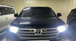 Toyota Highlander 2012 годаүшін13 000 000 тг. в Семей