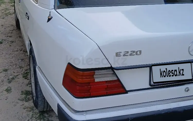 Mercedes-Benz E 220 1992 года за 1 150 000 тг. в Тараз