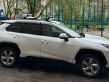 Toyota RAV4 2021 года за 17 500 000 тг. в Алматы
