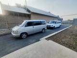 Volkswagen Caravelle 2001 года за 5 500 000 тг. в Шымкент – фото 3