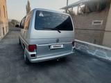 Volkswagen Caravelle 2001 года за 5 500 000 тг. в Шымкент – фото 4