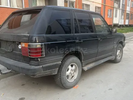 Land Rover Range Rover 1996 года за 2 000 000 тг. в Алматы – фото 4
