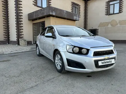 Chevrolet Aveo 2012 года за 2 950 000 тг. в Уральск – фото 3