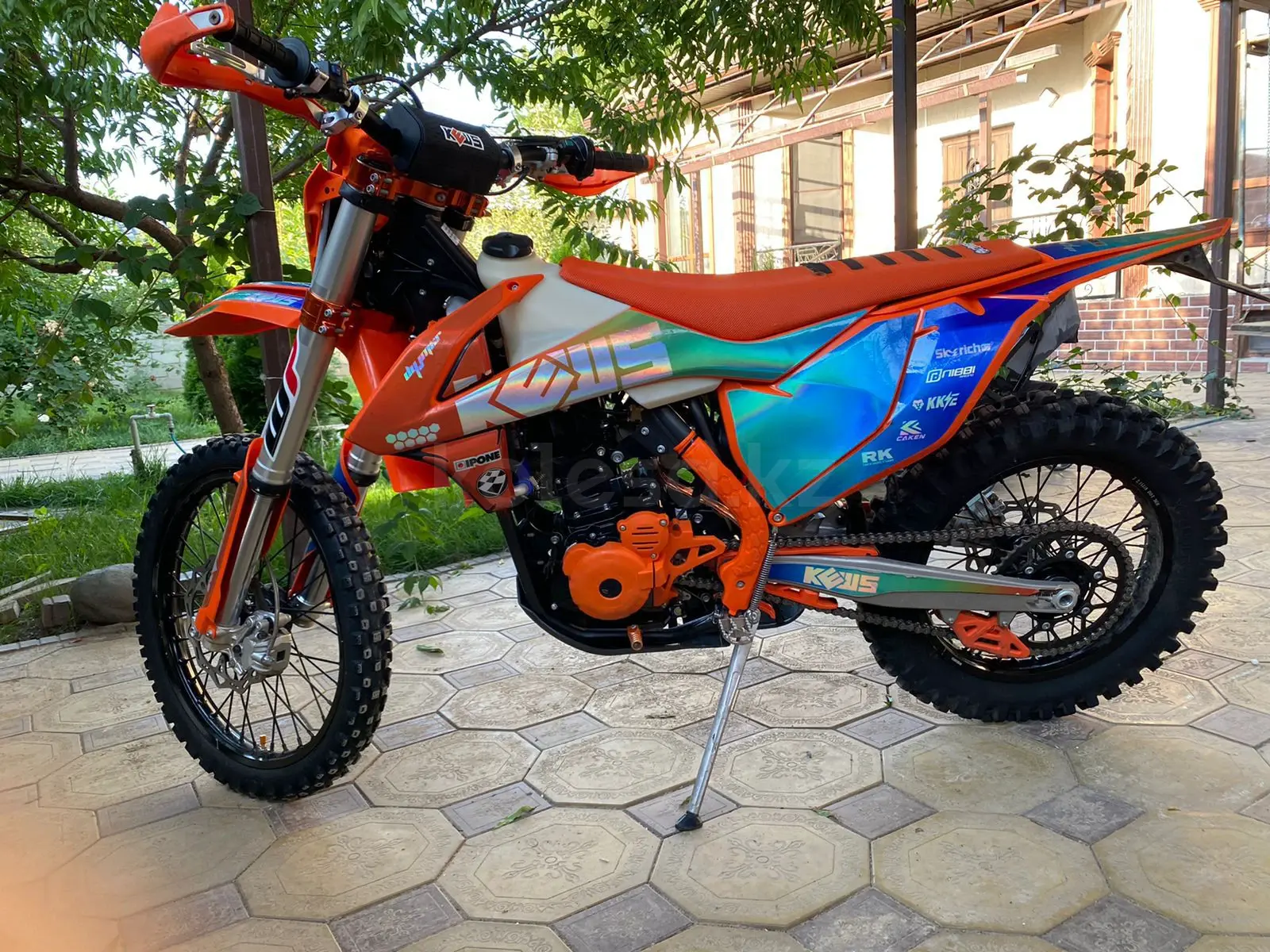 Кевс мотоцикл