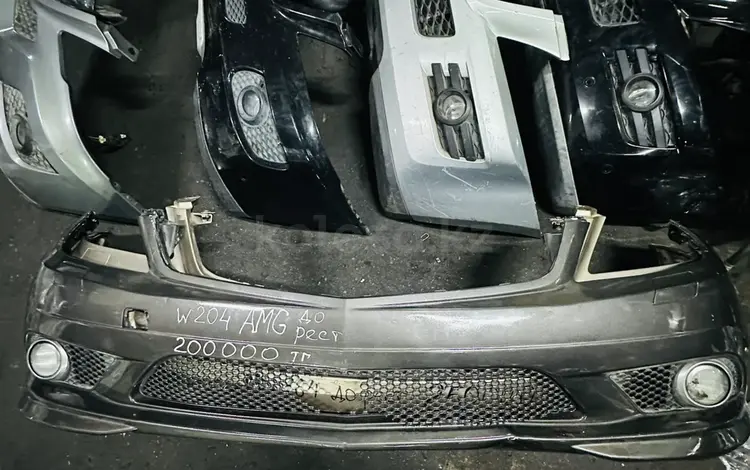 W204 AMG передний бампер за 200 000 тг. в Алматы