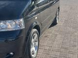 Volkswagen Multivan 2006 года за 9 500 000 тг. в Шымкент