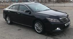 Toyota Camry 2013 года за 10 200 000 тг. в Балхаш – фото 2