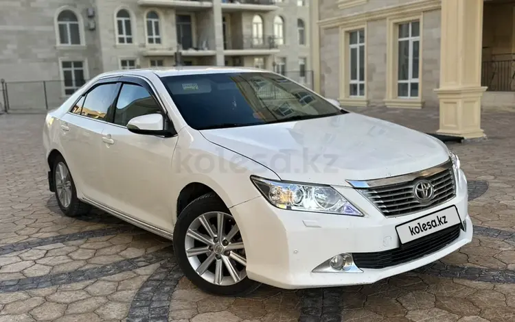 Toyota Camry 2014 года за 8 300 000 тг. в Атырау