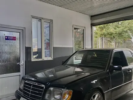 Mercedes-Benz E 280 1995 года за 2 000 000 тг. в Талдыкорган – фото 10