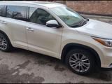 Toyota Highlander 2014 года за 17 990 000 тг. в Алматы – фото 3