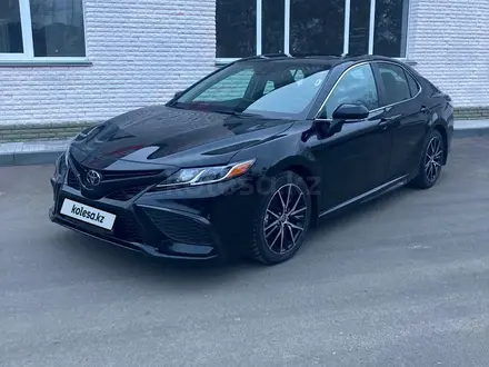 Toyota Camry 2023 года за 14 000 000 тг. в Павлодар – фото 2