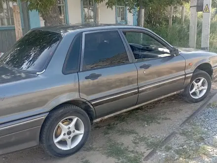 Mitsubishi Galant 1992 года за 950 000 тг. в Павлодар – фото 2