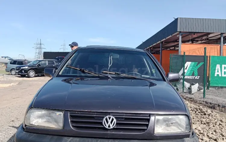 Volkswagen Vento 1992 годаүшін1 000 000 тг. в Астана
