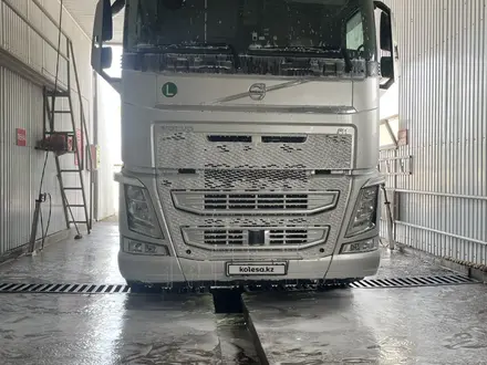 Volvo  FH 2017 года за 43 000 000 тг. в Тараз – фото 18