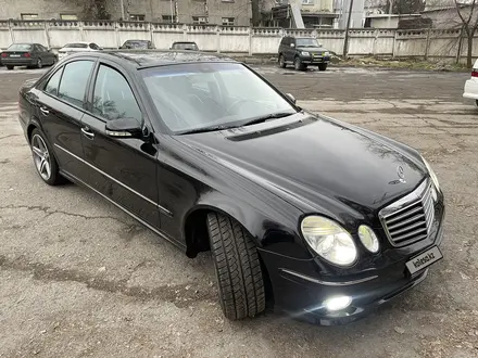 Mercedes-Benz E 500 2008 года за 8 850 000 тг. в Алматы – фото 27