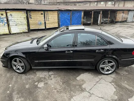 Mercedes-Benz E 500 2008 года за 8 850 000 тг. в Алматы – фото 31