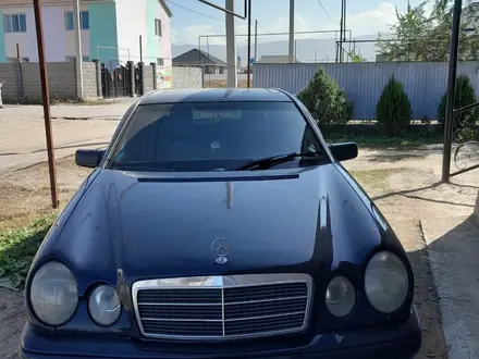 Mercedes-Benz E 230 1996 года за 1 800 000 тг. в Алматы – фото 3