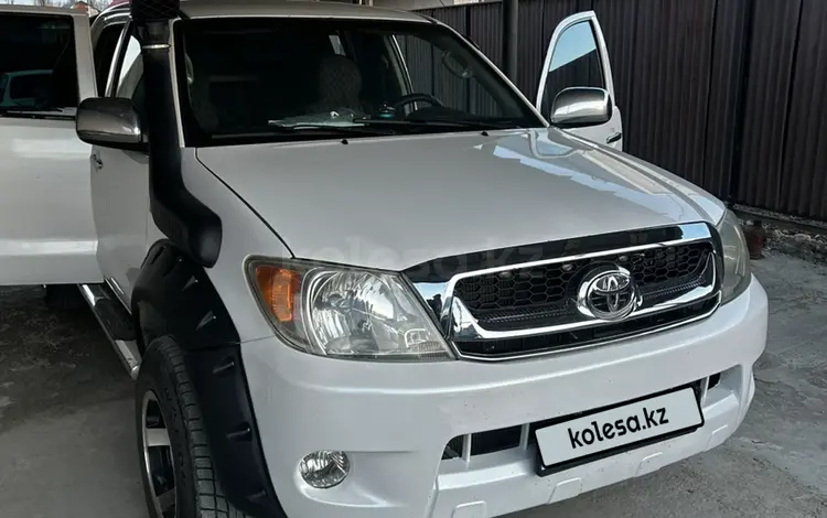 Toyota Hilux 2005 года за 7 620 000 тг. в Алматы