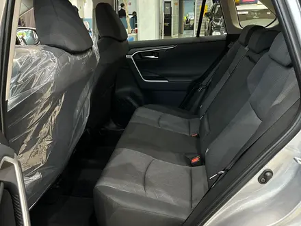 Toyota RAV4 Prestige 2025 года за 18 120 000 тг. в Алматы – фото 12