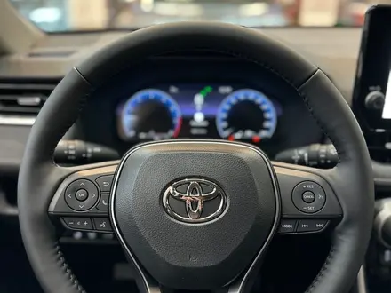 Toyota RAV4 Prestige 2025 года за 18 120 000 тг. в Алматы – фото 15