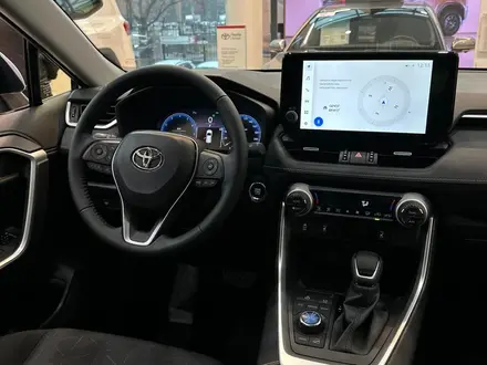 Toyota RAV4 Prestige 2025 года за 18 120 000 тг. в Алматы – фото 14